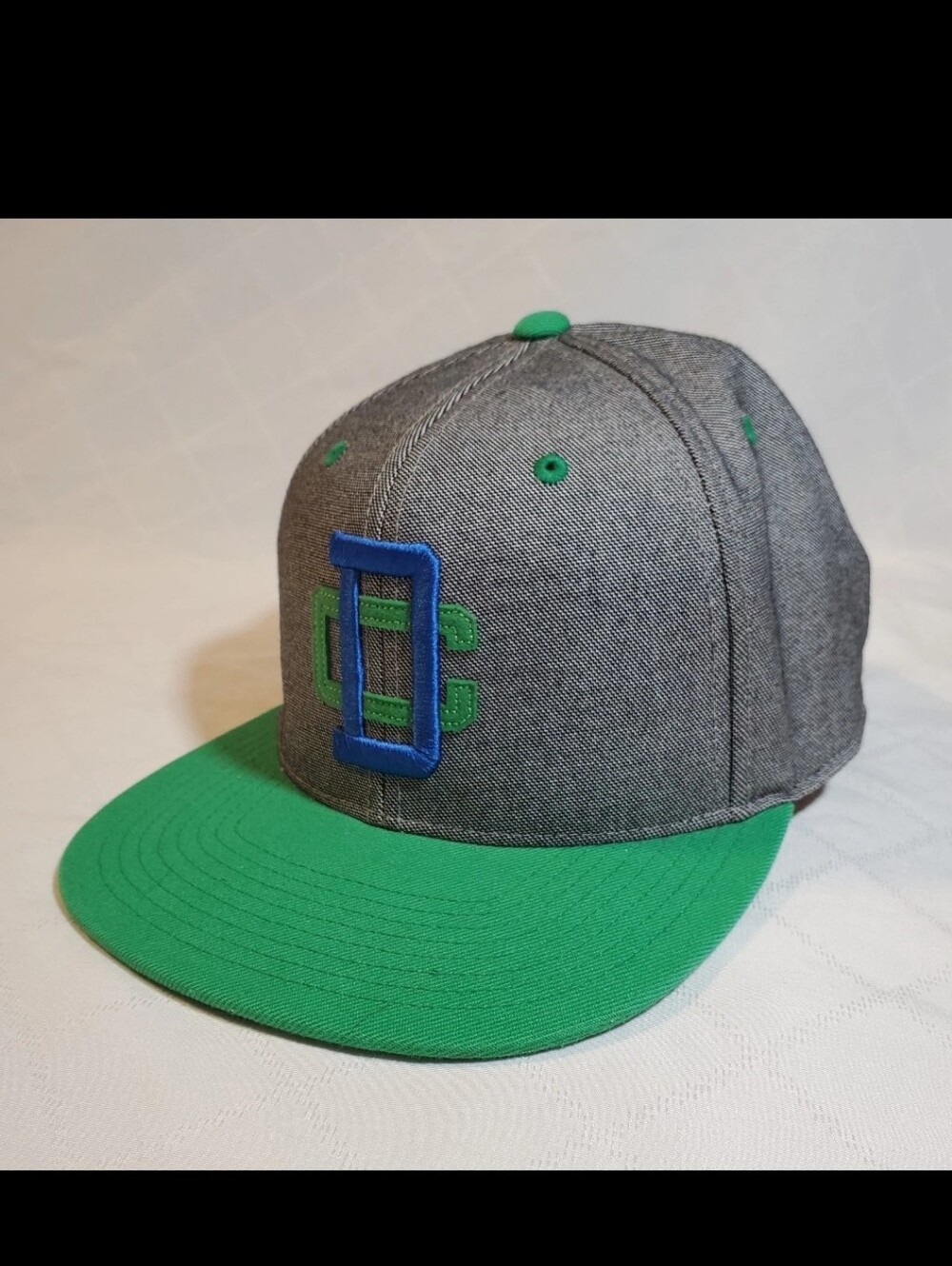 DC Shoes Snapback Hat Yupoong Flexfit 110 One Ten Cap Grey Green Flat Brim